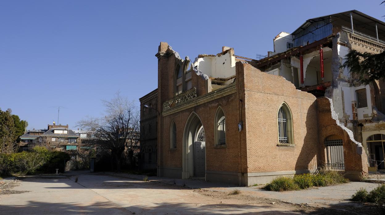 El convento de la Damas Apostólicas, parcialmente demolido