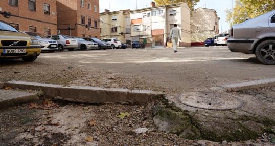 Calles sin asfaltar en la Colonia Experimental de Villaverde