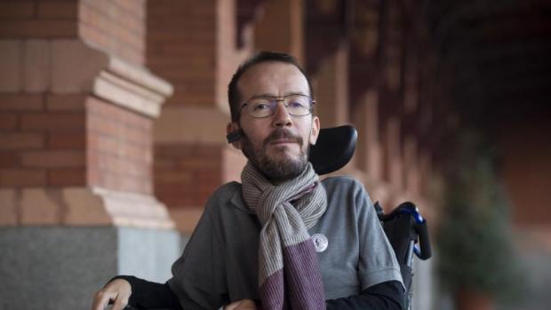 La familia, tras la condena a Echenique: «No puede salir gratis llamar violador a un inocente»