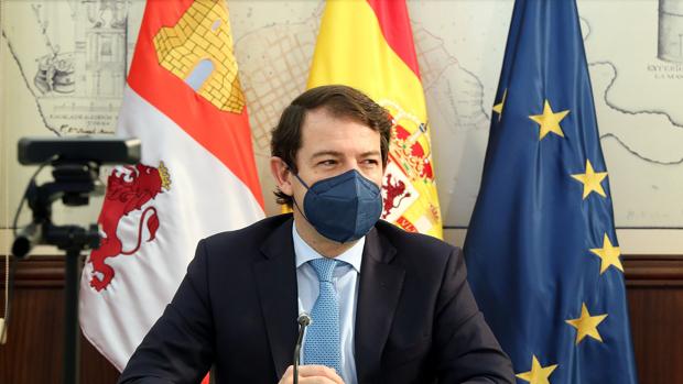 La Junta anuncia que congelará el sueldo a Mañueco y sus consejeros en Castilla y León