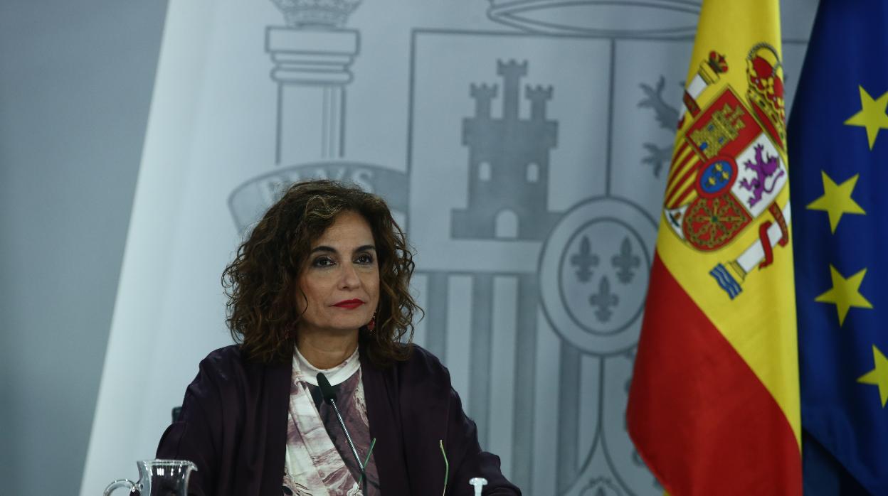 La ministra de Hacienda y portavoz del Gobierno, María Jesús Montero, durante la rueda de prensa del Consejo de Ministros