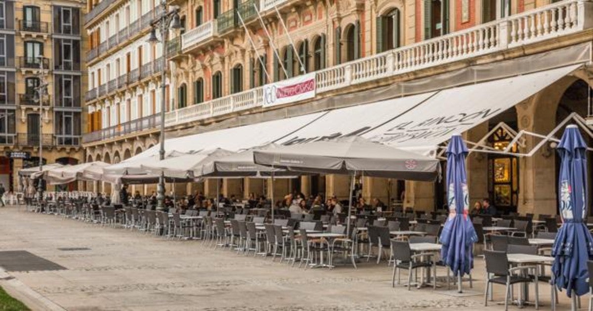 El Café Iruña antes de que se cerrasen los establecimientos de hostelería.