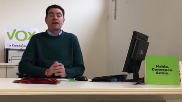 El exlíder de Vox en Lérida juzgado por abusar de discapacitados jura que no tuvo sexo pero compró fotos