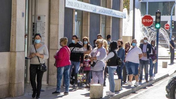 El Ayuntamiento de Alicante no aplicará la subida salarial del Gobierno del 0,9% a los cargos públicos