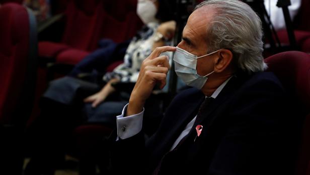 Los casos de Covid en Madrid bajan un 75% desde septiembre y un 35% en la última semana