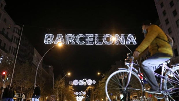 La Generalitat apuesta por reuniones de 10 personas de un máximo de dos burbujas de convivencia en Navidad