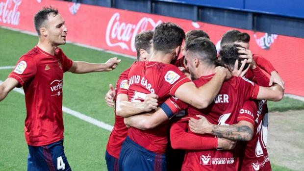 Osasuna recibe hoy la Medalla del Parlamento