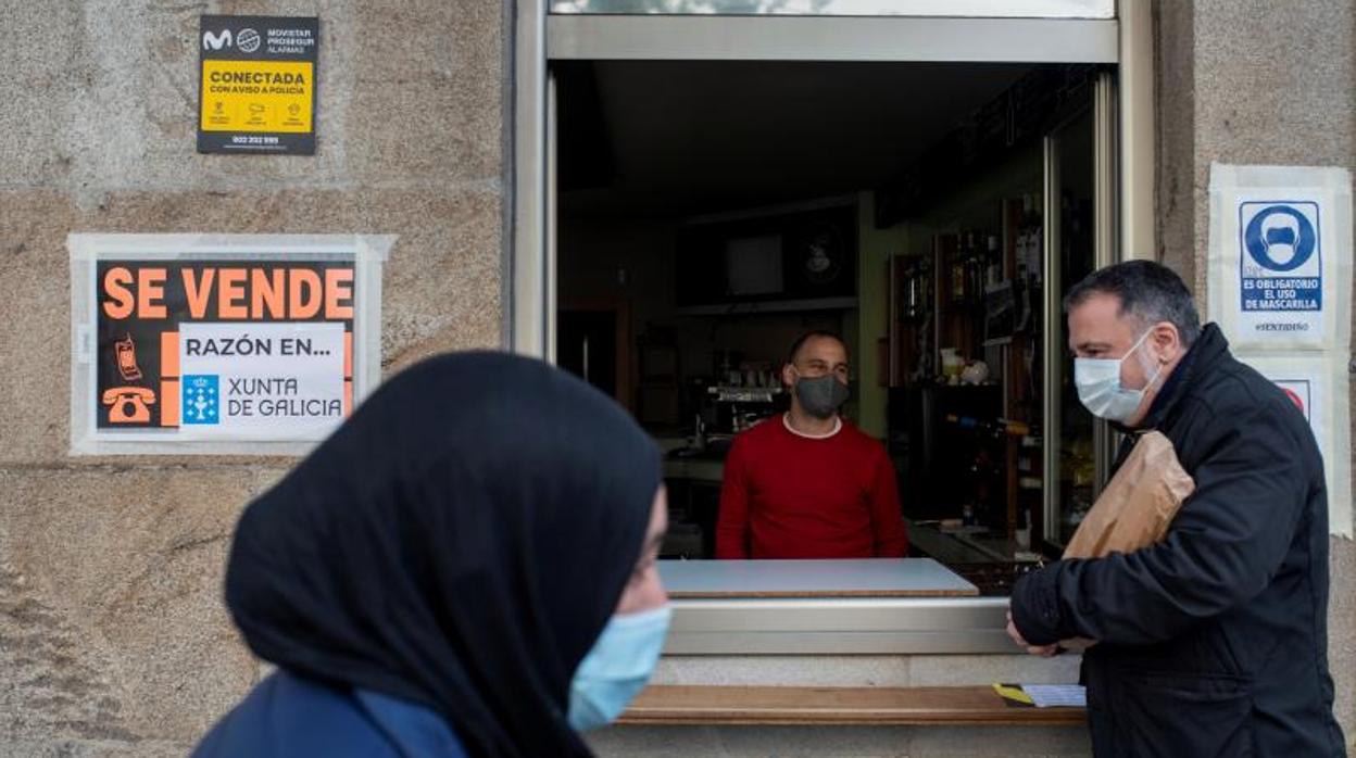 Un local de hostelería en un concello sometido al nivel máximo de restricciones