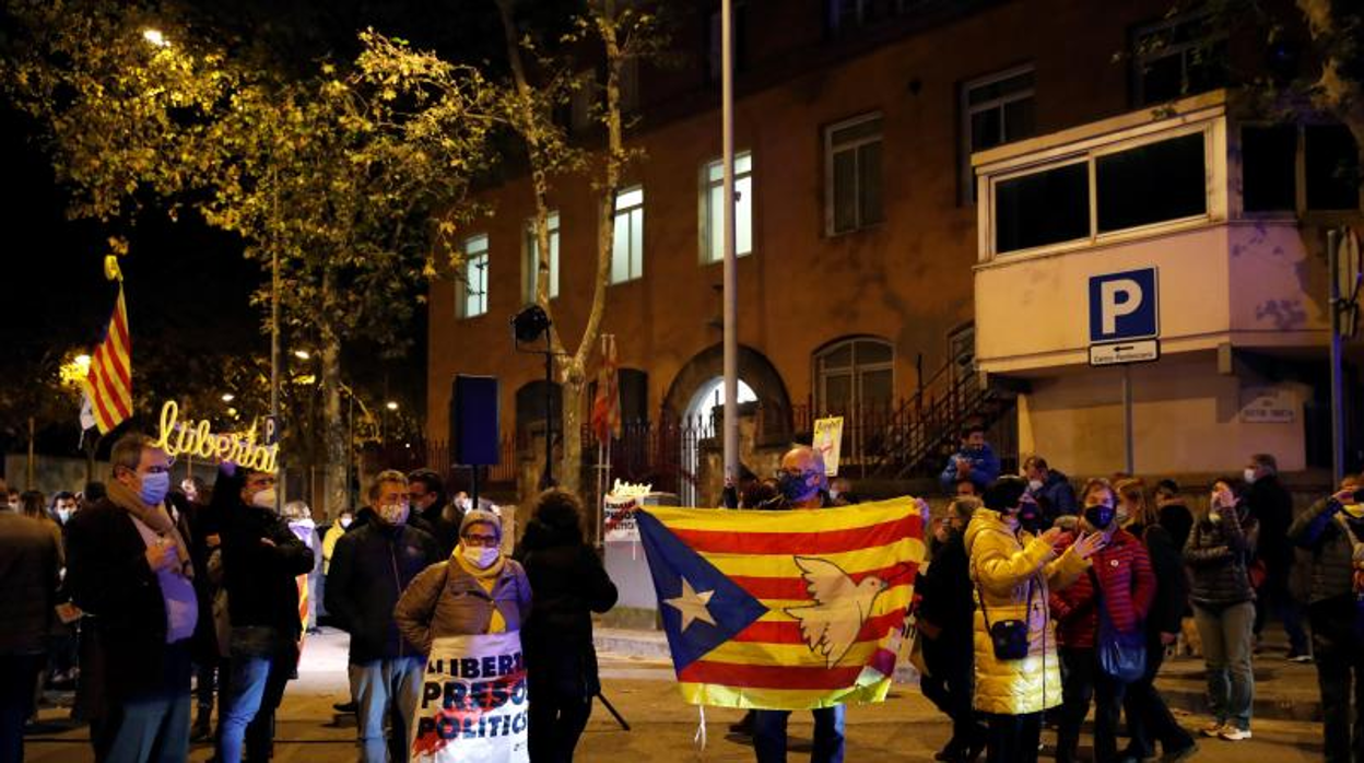 Forcadell, a su llegada a la cárcel de mujeres de Barcelona, hoy