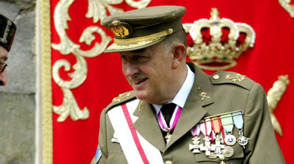 El teniente general Emilio Pérez Alamán, en 2005, cuando era general jefe del mando de Canarias