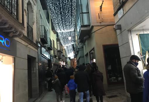 La calle Hombre de Palo llena de gente