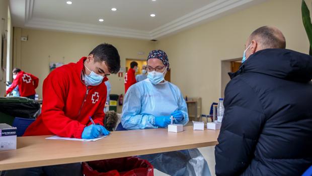 Madrid notifica 453 nuevos casos de Covid-19, 129 en las últimas 24 horas, y 15 fallecidos