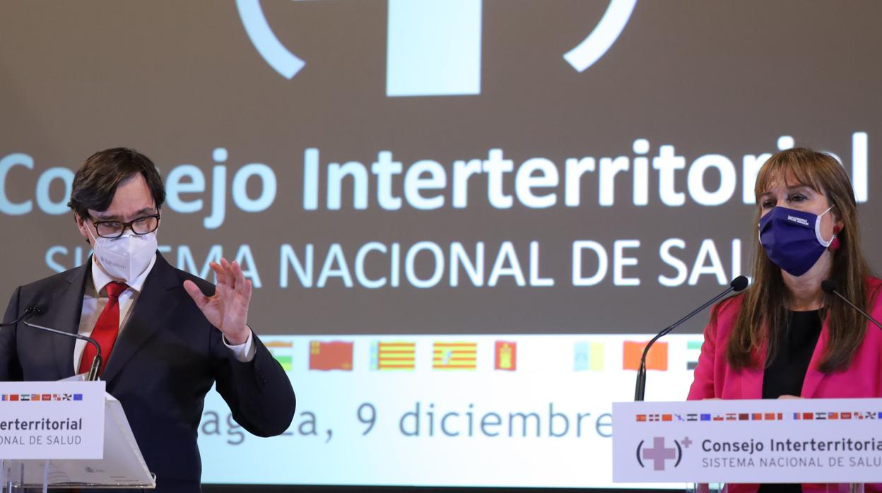 El ministro de Sanidad, Salvador Illa, y la consejera aragonesa Sira Repollés (PSOE), durante la reunión que mantuvieron en Zaragoza esta semana