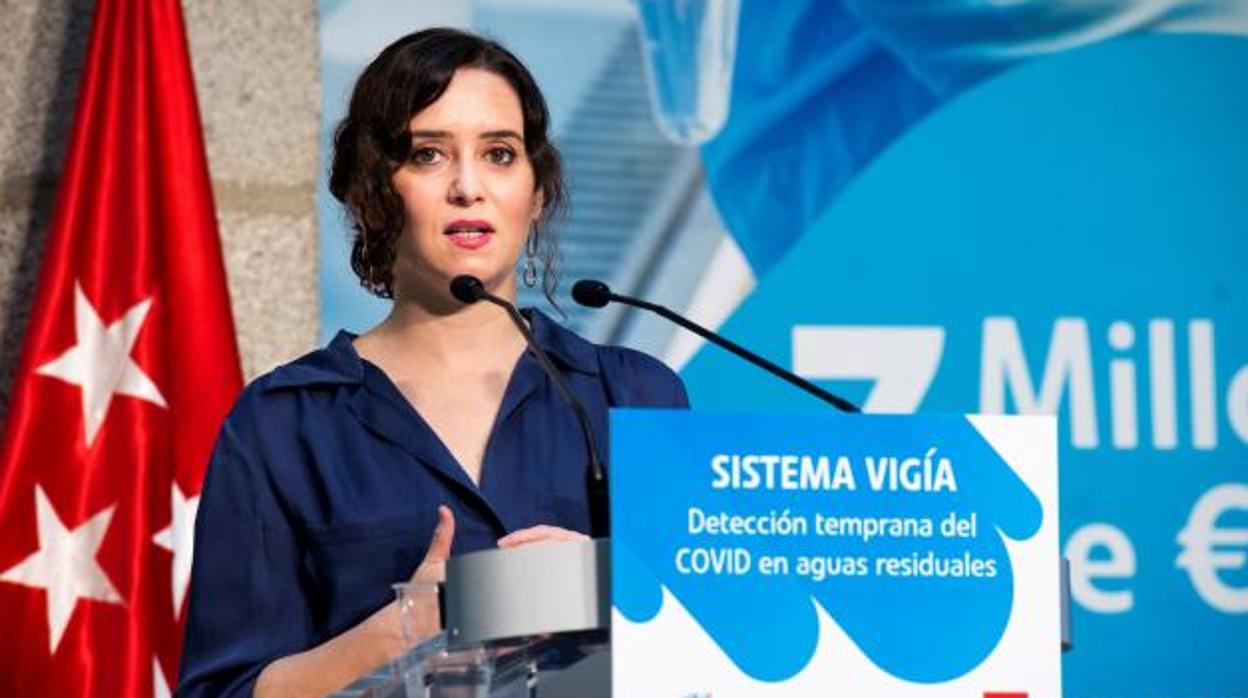 La presidenta regional, Isabel Díaz Ayuso, presenta el proyecto «Vigía» de detección temprana de Covid