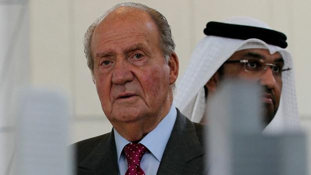 Don Juan Carlos busca un retorno discreto para no perjudicar a su hijo