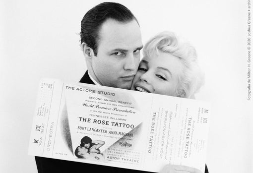 Marilyn Monroe y Marlon Brando. Noviembre de 1955. Fotografía de Milton H. Greene