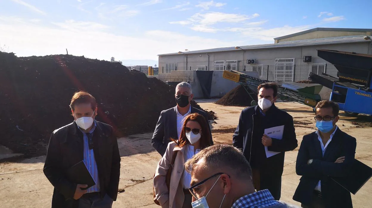 Hidraqua y la UMH concluyen el estudio para desarrollo de compost a escala industrial y de alta calidad procedente de lodos de depuradora