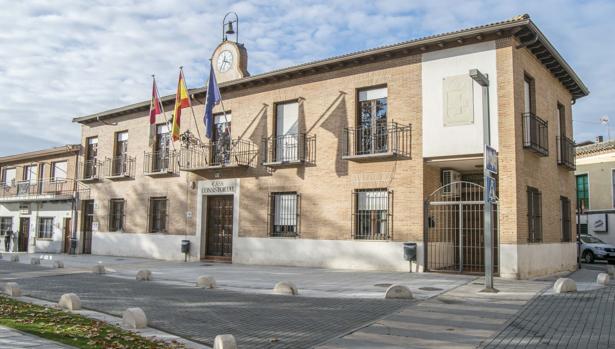 Marchamalo pide a sus hosteleros que cierren y los indemnizará con 3.000 euros