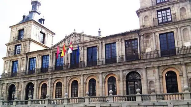 El TSJ anula la adjudicación por el Ayuntamiento de Toledo del servicio de limpieza de colegios