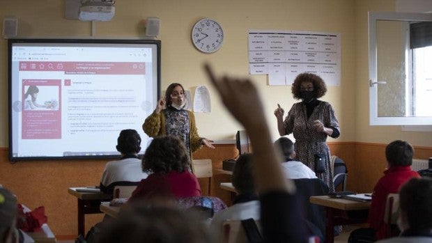 Adiós al frío en las aulas: una aplicación optimiza el tiempo de ventilación y mejora el confort térmico