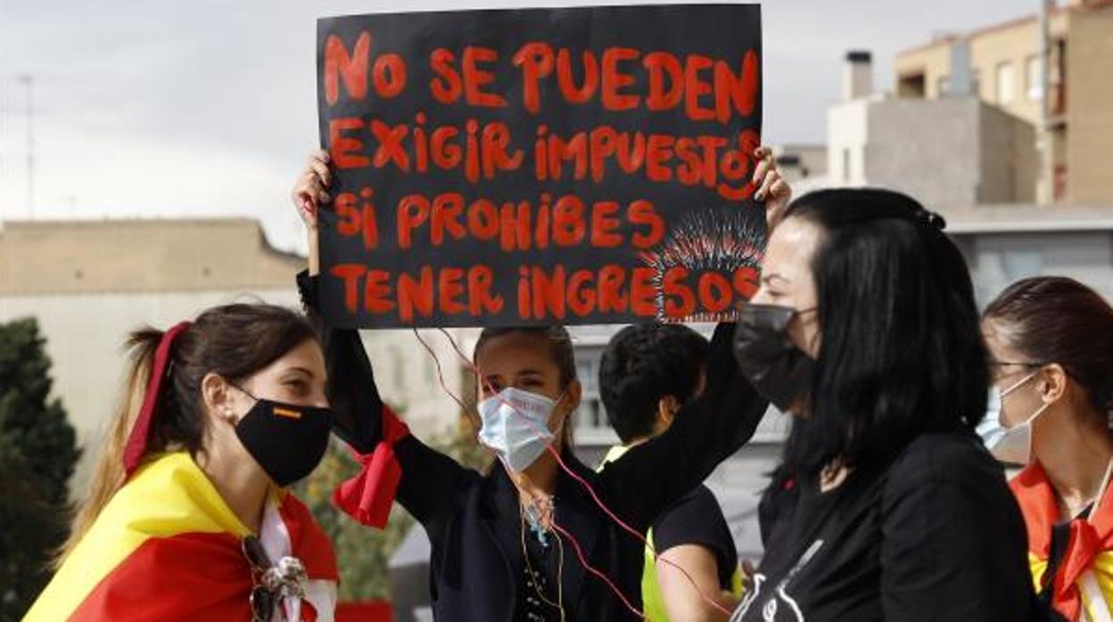 Imagen tomada en una de las concentraciones de protesta protagonizadas por el sector aragonés de la hostelería contra la gestión de la crisis del Covid realizada por el Gobierno regional