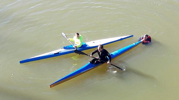 Dos piragüistas colaboran para rescatar a un varón que se lanzó al río Pisuerga