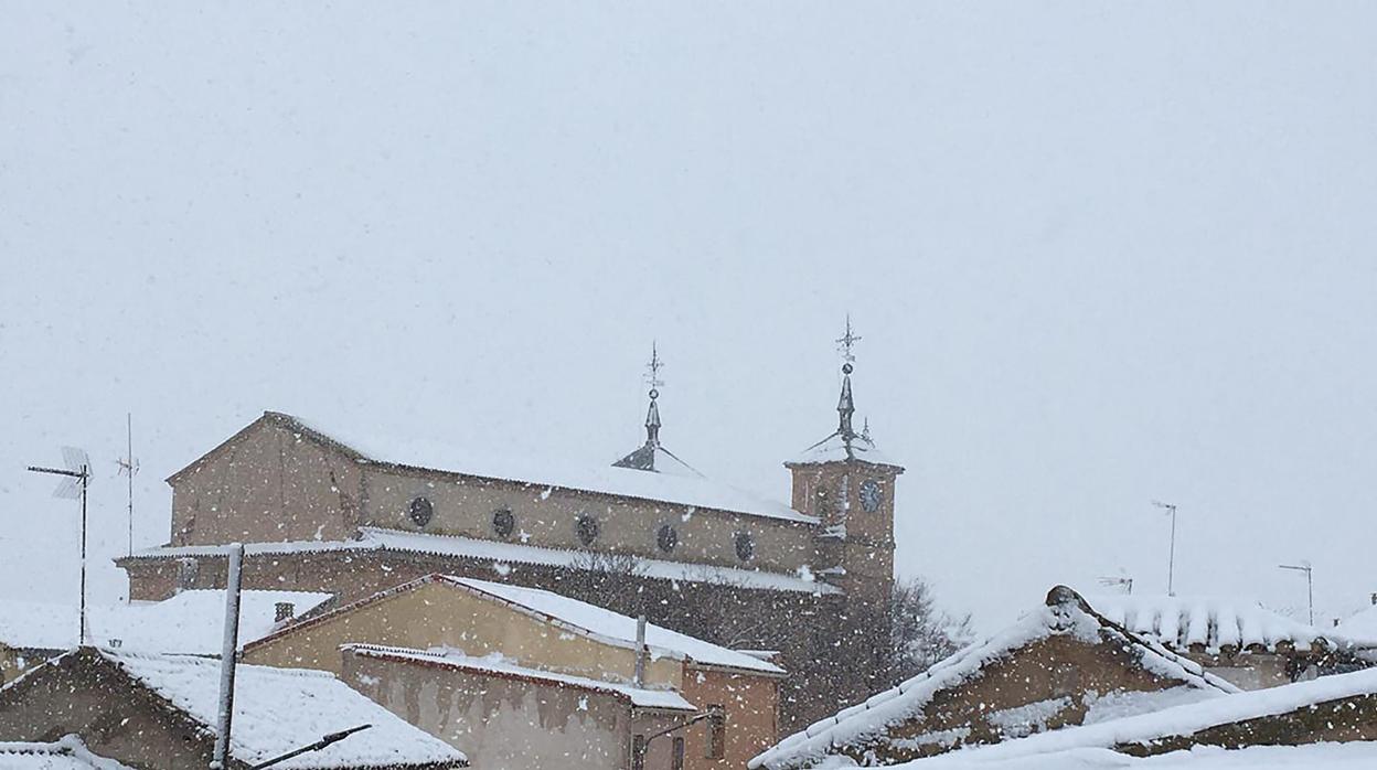 En la imagen la localidad de Turleque durante la nevada