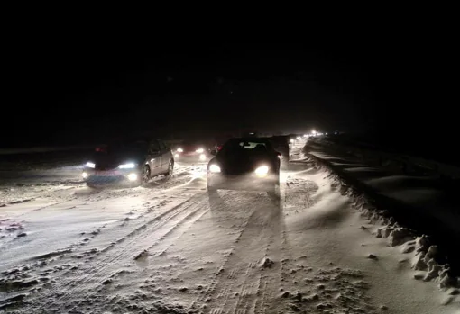 3.000 vehículos permanecieron atrapados la noche del 6 al 7 de enero de 2018 entre los kilómetros 42 y 80 de la AP-6