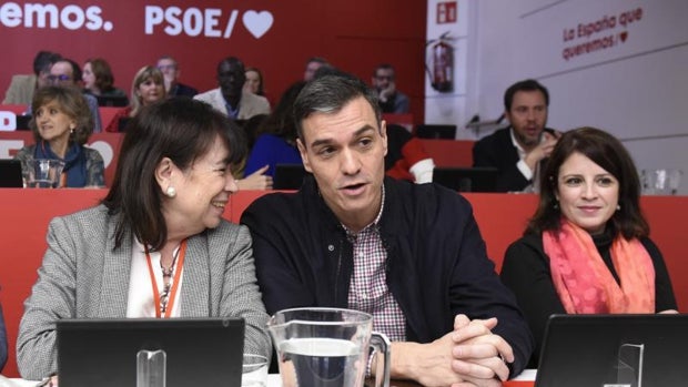 El PSOE lleva a octubre su Congreso Federal aplazando las disputas regionales hasta final de año