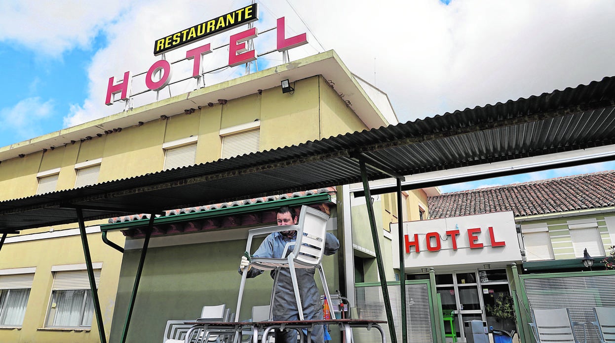 Los hoteleros fían su supervivencia a que la Junta reabra Castilla y León