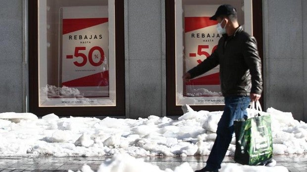 Filomena arrebata 100 millones de euros a los comercios en la primera semana de rebajas