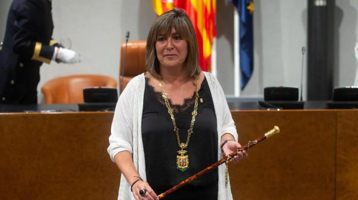 Marín, en 2019, al tomar posesión como alcaldesa de Hospitalet