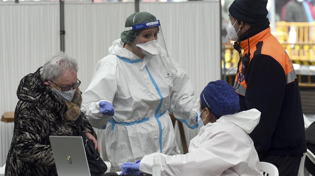 Coronavirus Castilla y León: los médicos advierten de un «colapso inmediato» del sistema sanitario