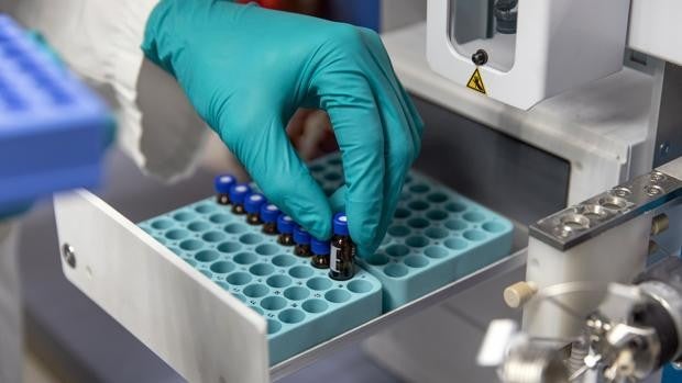 Hidraqua incluye la detección de la cepa británica en la monitorización de coronavirus en aguas residuales