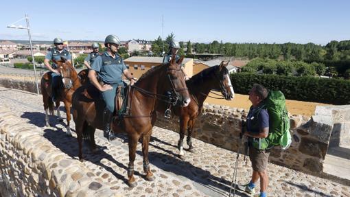 Diez escenarios de Castilla y León que reconocerás si estás enganchado a la serie de Amazon «3 Caminos»