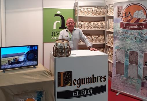 Expositor de Legumbres «El Rúa», otra de las empresas que participa en la iniciativa, en una feria