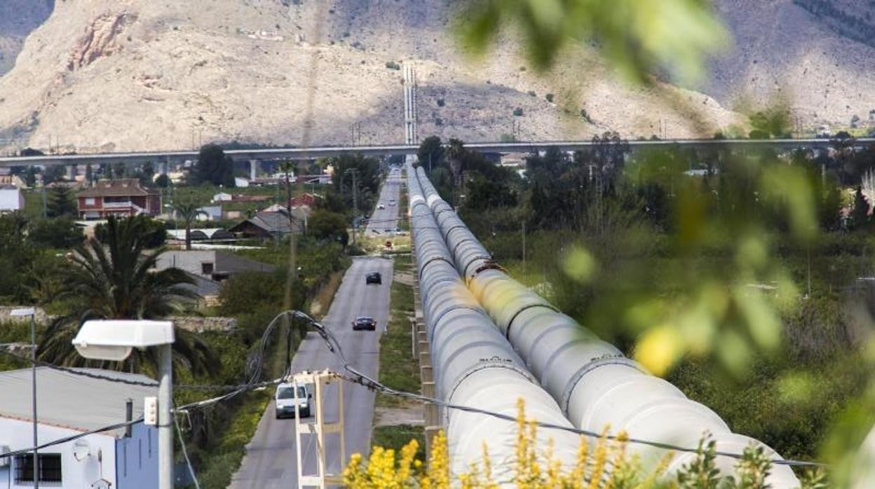 Conducciones del trasvase Tajo-Segura a su paso por Orihuela