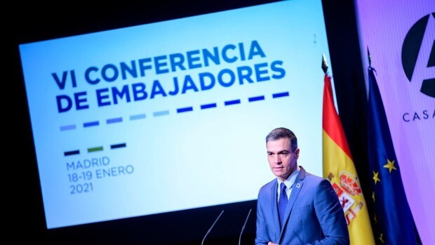 Solo un tercio de los embajadores acudió a la cumbre que el Gobierno montó en Madrid en enero