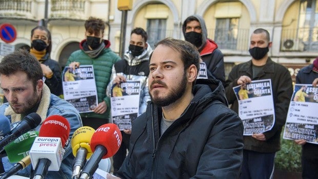 Centenares de representantes de la cultura firman un manifiesto en apoyo al rapero Pablo Hasél