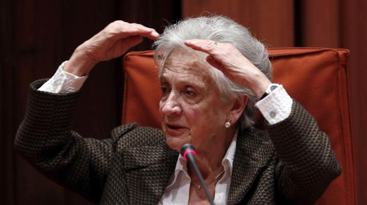 Marta Ferrusola compareció en 2015 en la comisión del Parlament de lcaso Pujol