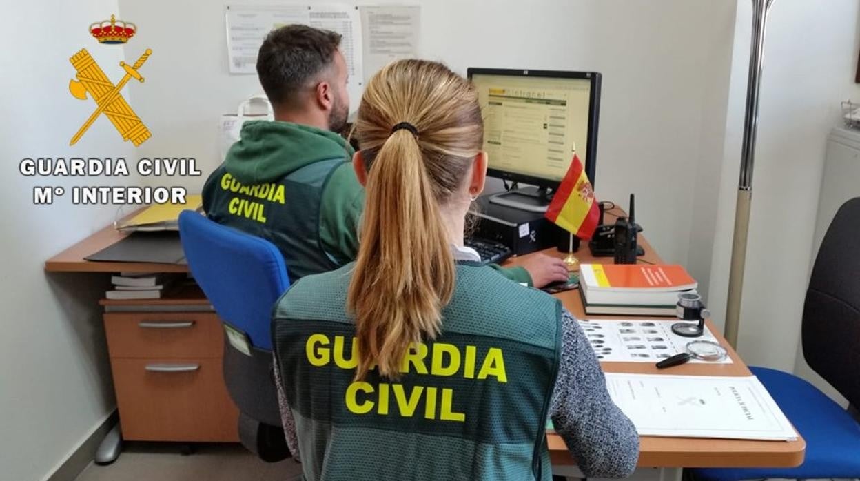 La Guardia Civil recuerda que los espectadores son coatores del delito