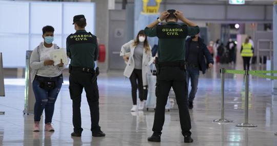 Control de pasajeros en el aeropuerto de Barajas