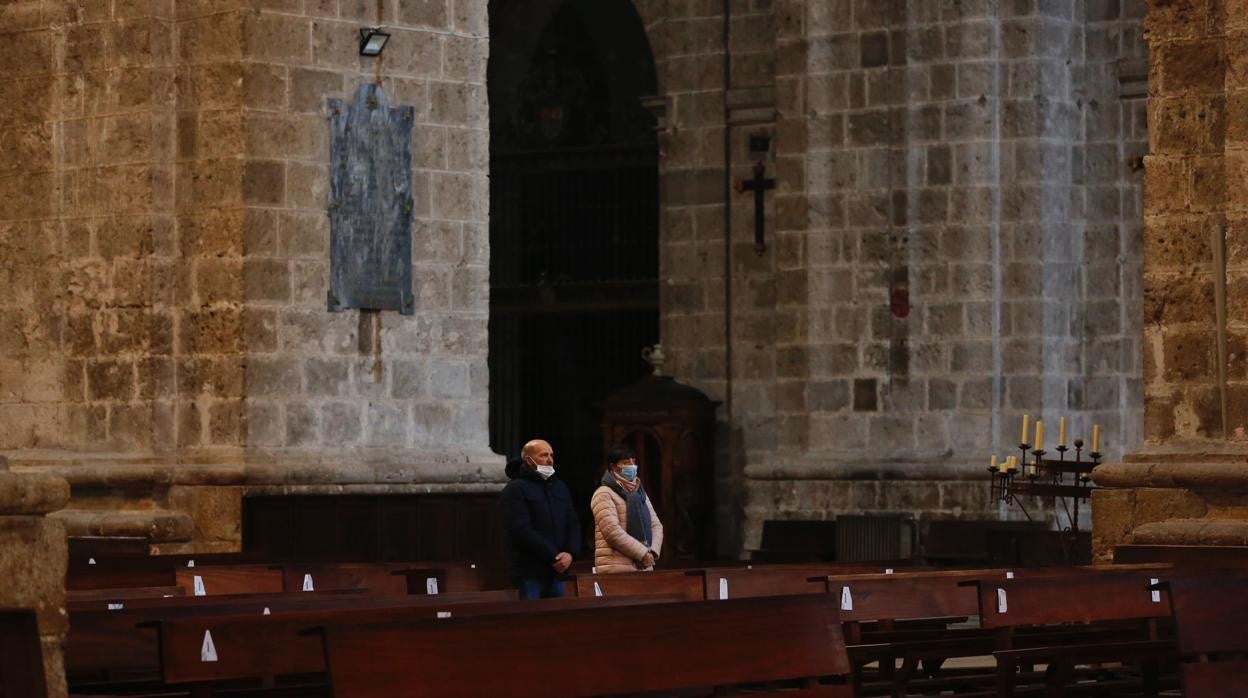 El aforo máximo en los templos de Castilla y León está reducido a un tope de 25 personas