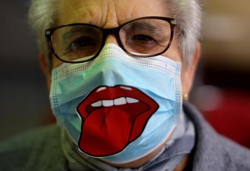 El Carnaval cambió la rutina en las residencias y deparó imágenes divertidas