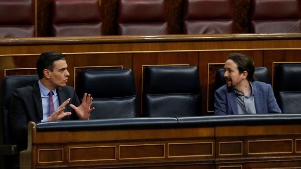 Podemos vuelve a retar al PSOE apoyando retirar la inviolabilidad al Rey y el aforamiento a su padre