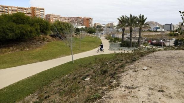 El Puerto ampliará sus zonas verdes y peatonales para integrarse en Alicante con 31 millones de inversión