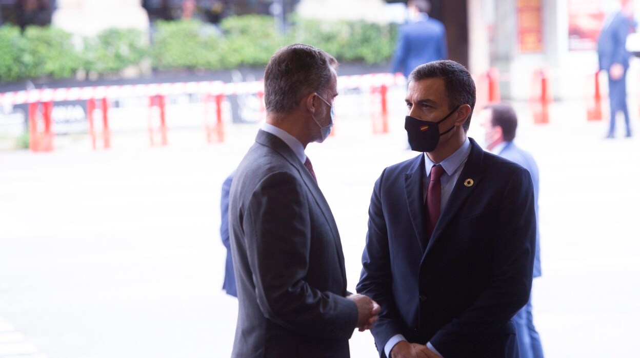 El Rey con el presidente del Gobierno, el pasado octubre en Barcelona