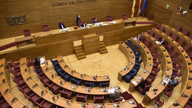 La Generalitat avanza en la imposición del requisito lingüístico en la Comunidad Valenciana