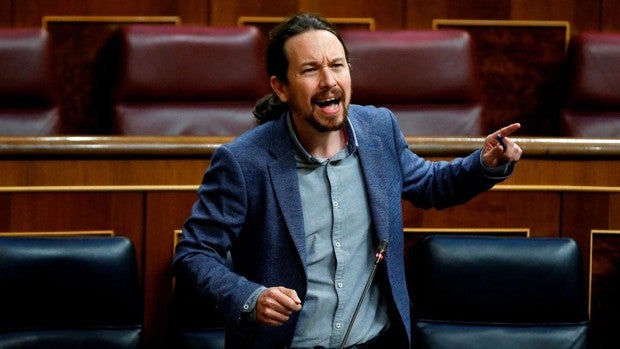 Iglesias ofrece unas primarias a la candidata de Errejón