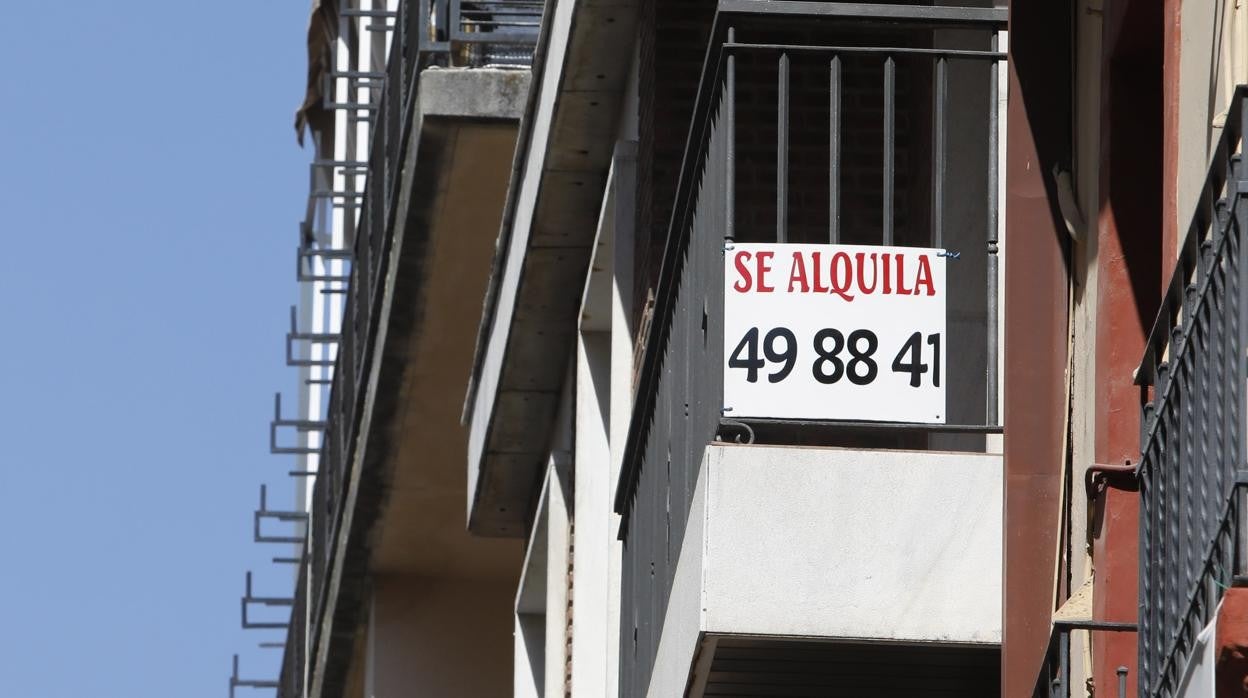 Condenado un sacerdote a un año y seis meses de cárcel por estafar a una anciana en un alquiler